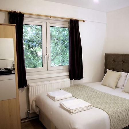 Ensuite With Kitchen Stunning Double-Bed Room In Zone 2 伦敦 外观 照片